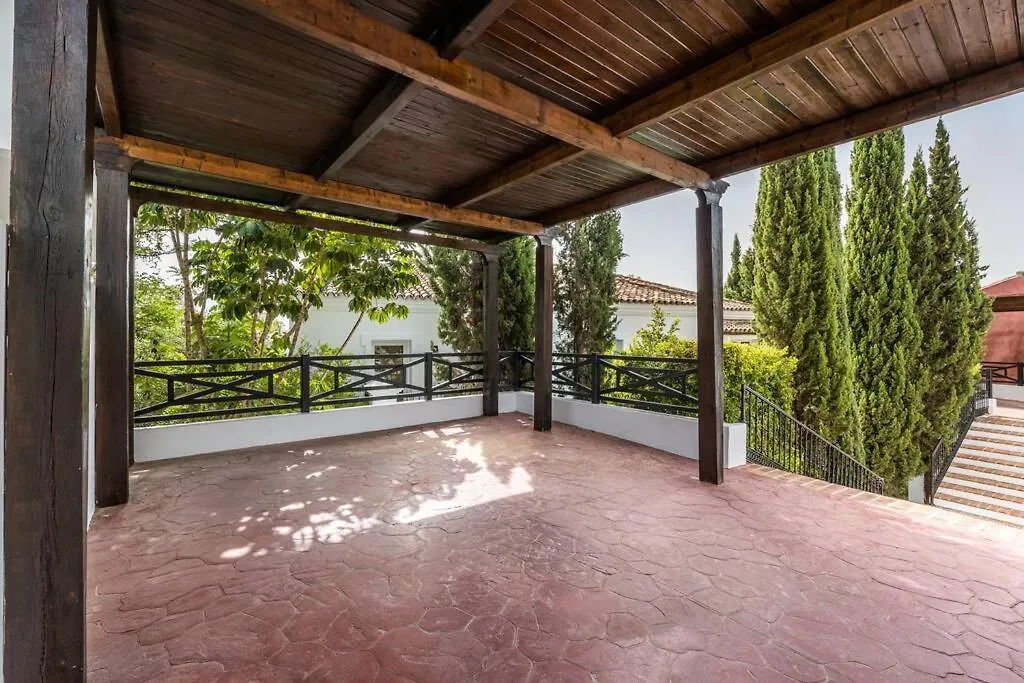 Luxurious 7 Bed Frontline Golf Villa In La Quinta Malaga