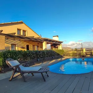  Villa Victoria & Olivar