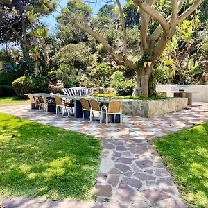  Villa Castle House Luxury Beachfront